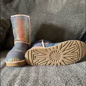 UGG Women’s Classic Short Cosmo Sequin Boots